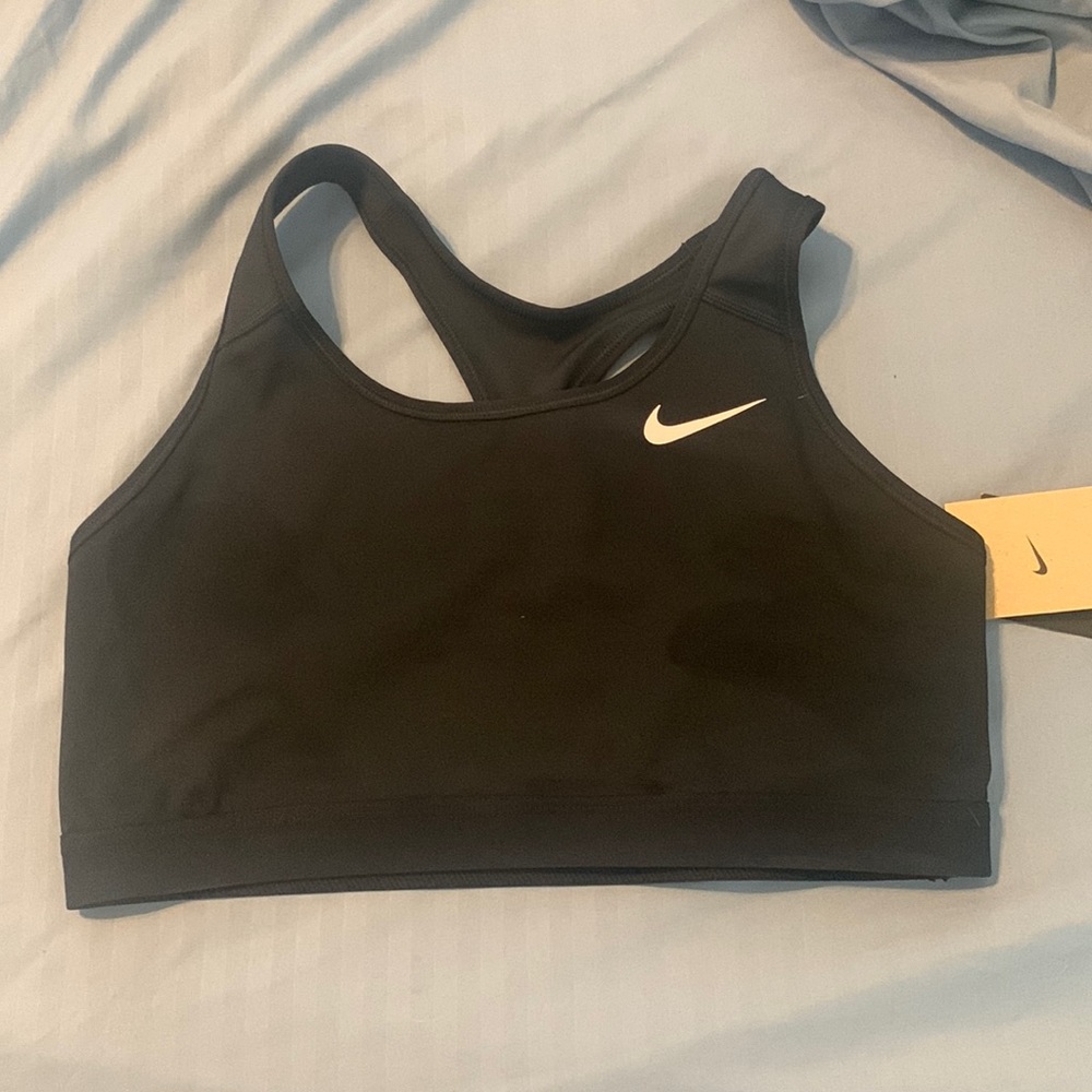 Black Nike sports bra